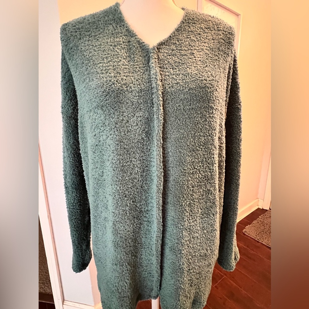 V neck sweater